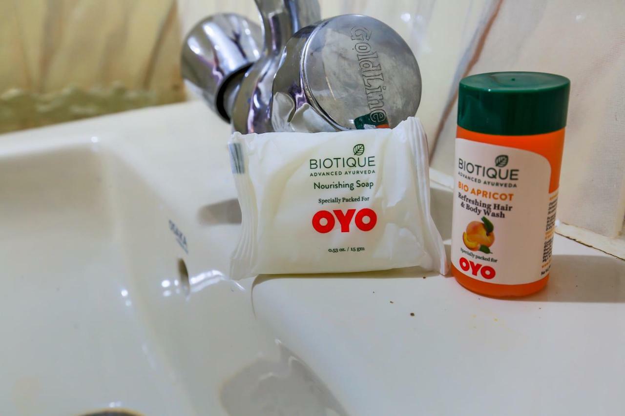 Oyo 13170 Victory Suites Bangalore Eksteriør billede